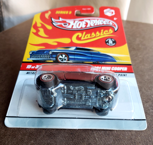 2009 Hot Wheels 2001 MINI COOPER Classics Series 5 Dark Red & Black 15/30 RL 5SP - Picture 12 of 14