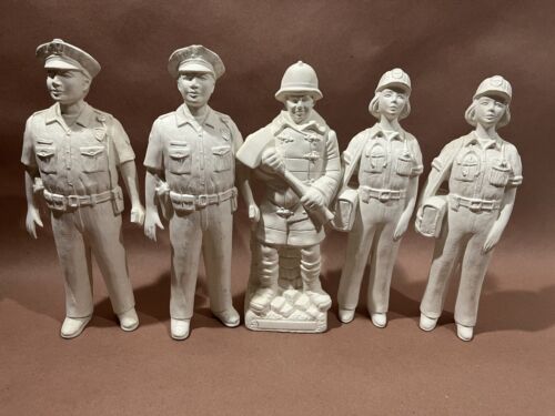 VTG Lot Ready to Paint Ceramic Bisque Emergency Service Workers Police, EMT Fire - Afbeelding 1 van 17