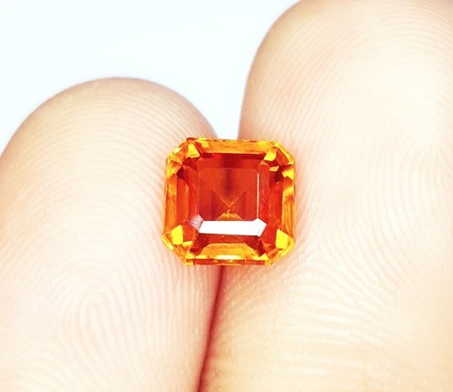 Gema suelta de zafiro naranja natural certificada de 1,57 quilates de corte cuadrado sin calefacción - Imagen 9 de 12