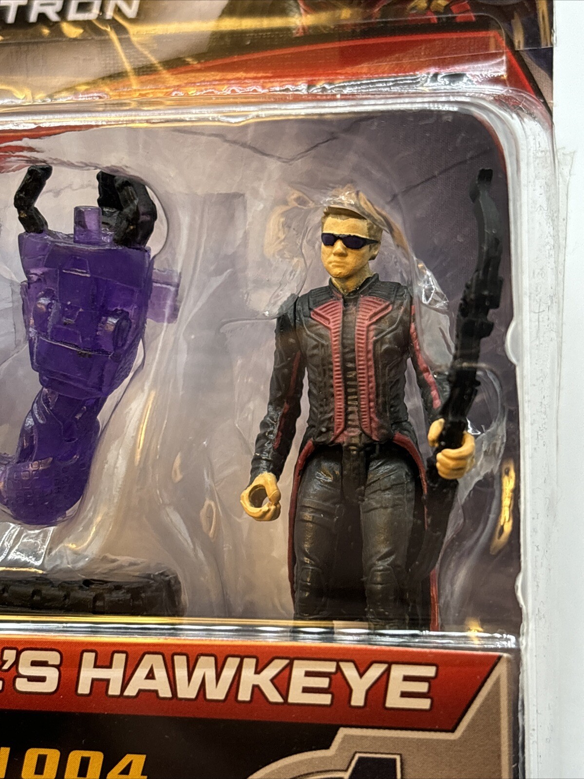 Marvel Avengers Age of Ultron Marvel's Hawkeye vs Sub-Ultron Figures 004  Hasbro