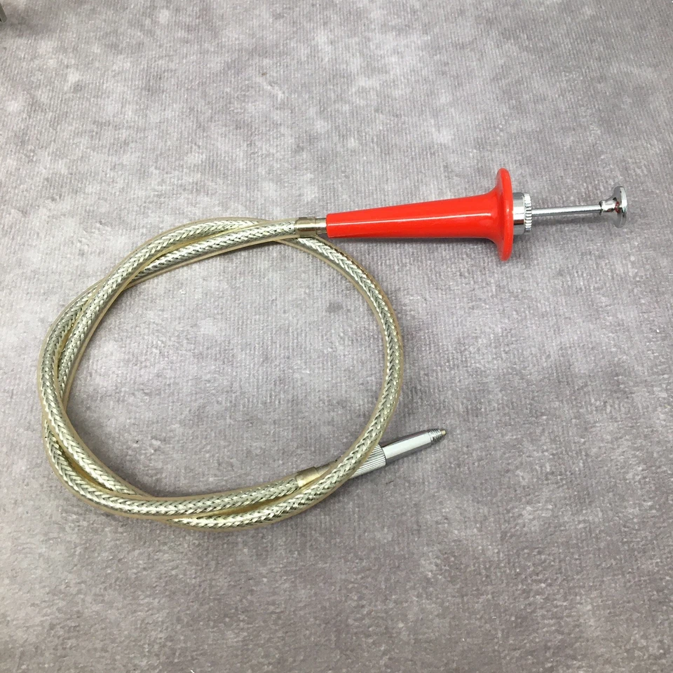 Vtg. 2 Cameras,Straps, Mix Parts Lot-For Parts or Repair-Comes As Is-Not working - Image 2 of 4