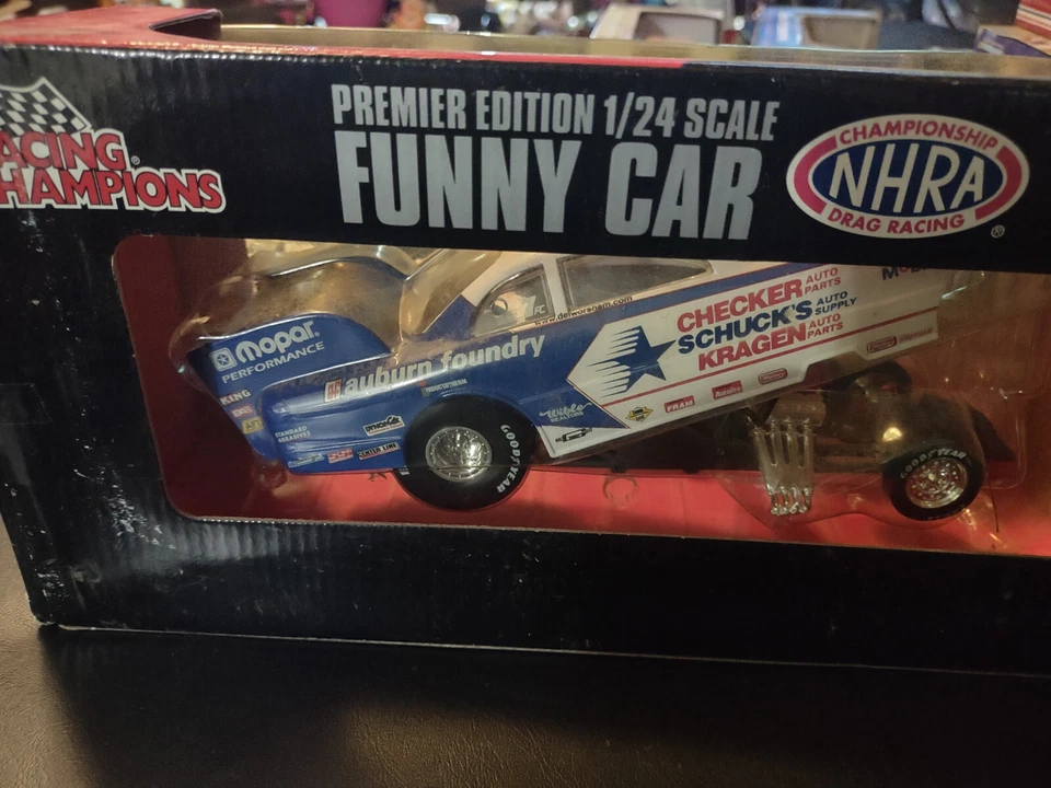 CARRO DIVERTIDO AUTOGRAFIADO VINTAGE 1997 RACING CHAMPION EDICIÓN PREMIERD  Foto 4 de 4