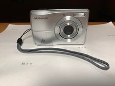 Olympus FE FE-26 12.0 MP Digital Camera Silver 2200 Camera Only