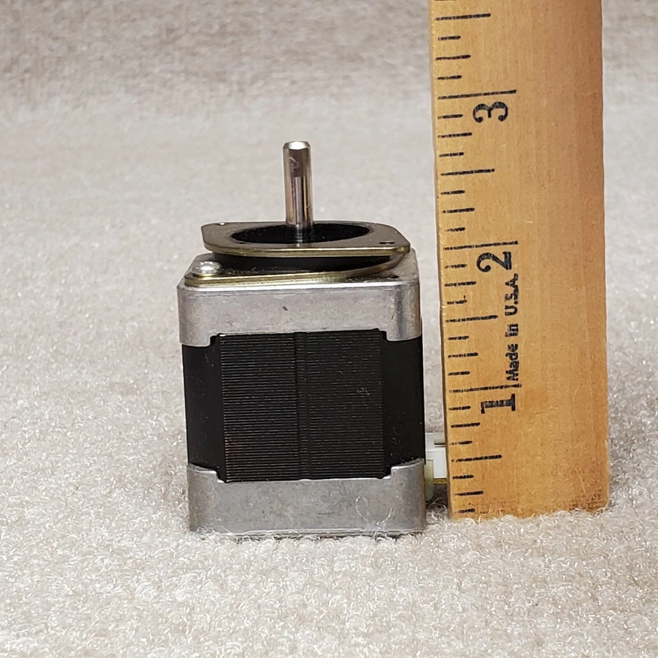 Minebea-Matsushita Stepping Motor 127DE02991 17PM-K402-P4V T12112-01 - Image 4 of 4