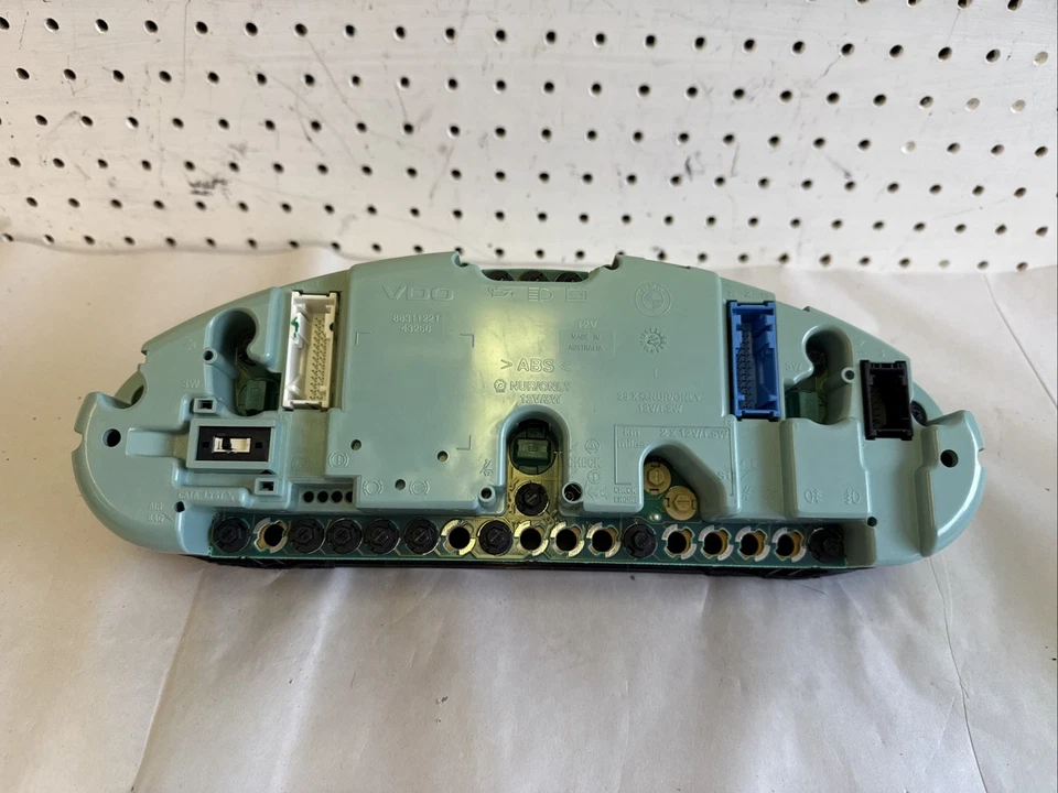 Cuadro de instrumentos velocímetro BMW Z3 E36 VDO 96-98 188 K MILLAS MANUAL OEM Foto 4 de 4