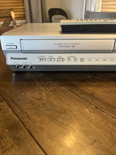 Panasonic PV-D4735S DVD VCR Combo Player Double Feature Silver WithRemote Tested - Picture 2 of 8