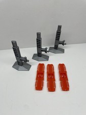 3 X Genuine Hot Wheels Track Support Towers Inc 3 Track Connector Clips - Silver