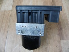 Ford Fiesta MK7 B-Max ABS Pumpe 8V51-2C405-AE ^