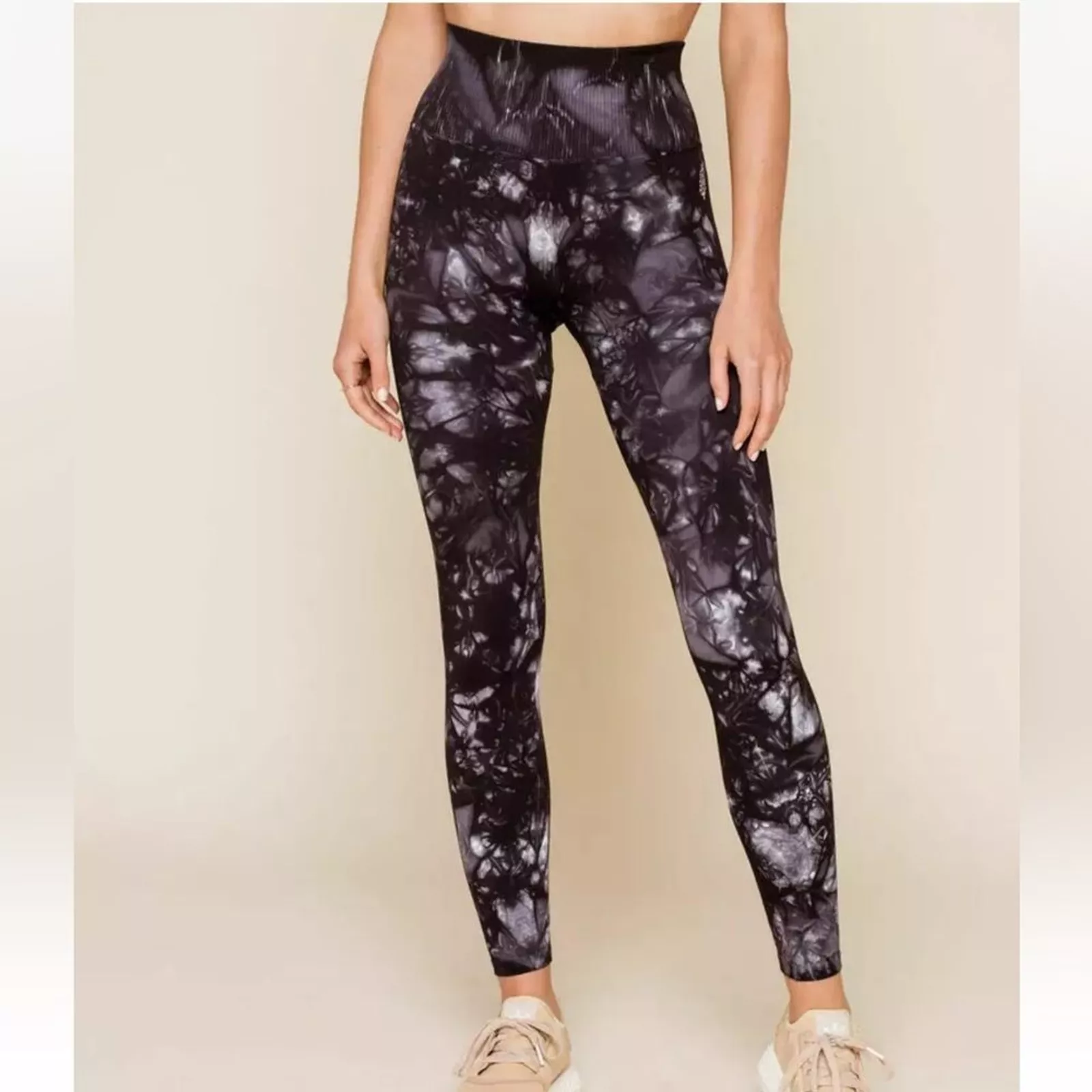 free-people-movement good karma 7/8 high waisted tie dye activewear leggings