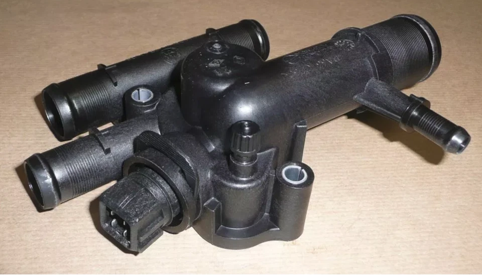 ORIGINAL BOITIER THERMOSTAT RENAULT CLIO 2 1.9D 8200674368 89'' - Photo 4/4