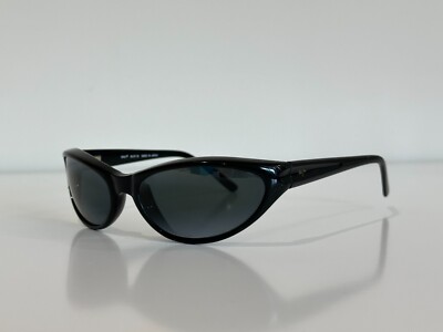 Maui Jim Sunglasses Catamaran Model MJ-137-02 Vintage Maui Jim, Japan MJ-137-02 Catamaran Sunglasses Black plastic  main image 4