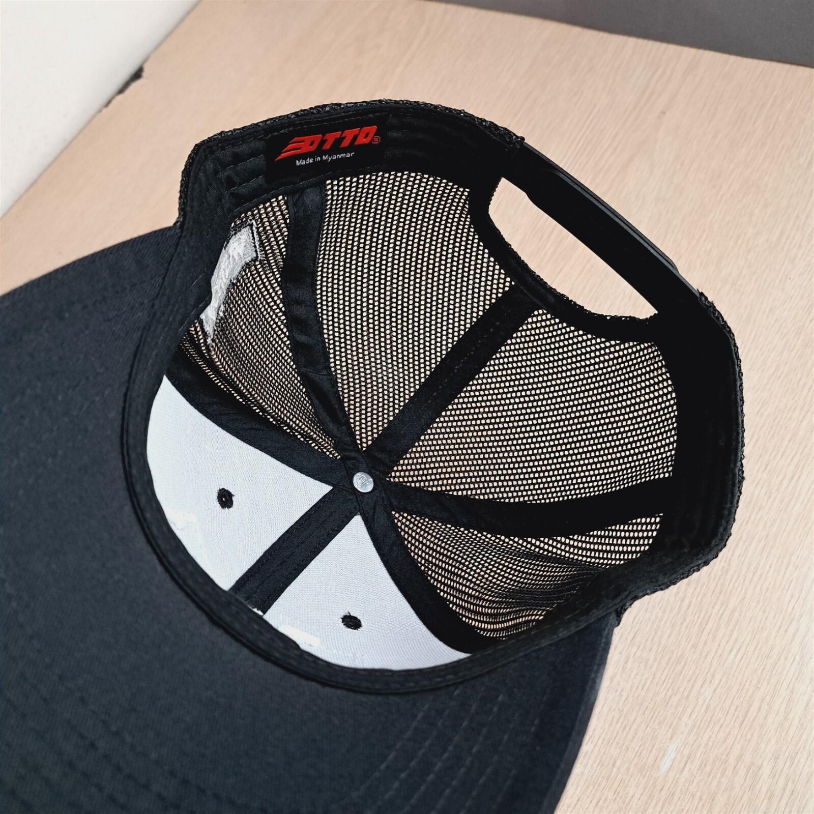 USA FLAG PATCH ADJUSTABLE SNAPBACK TRUCKER/MESH H… - image 13