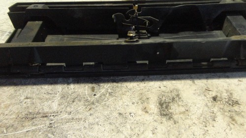 Ford Fairlane ZL 1986 number plate garnish - Picture 4 of 5