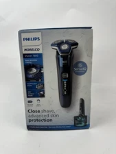 Philips Norelco Shaver 7800 Rechargeable Wet & Dry Electric Shaver S7885/85