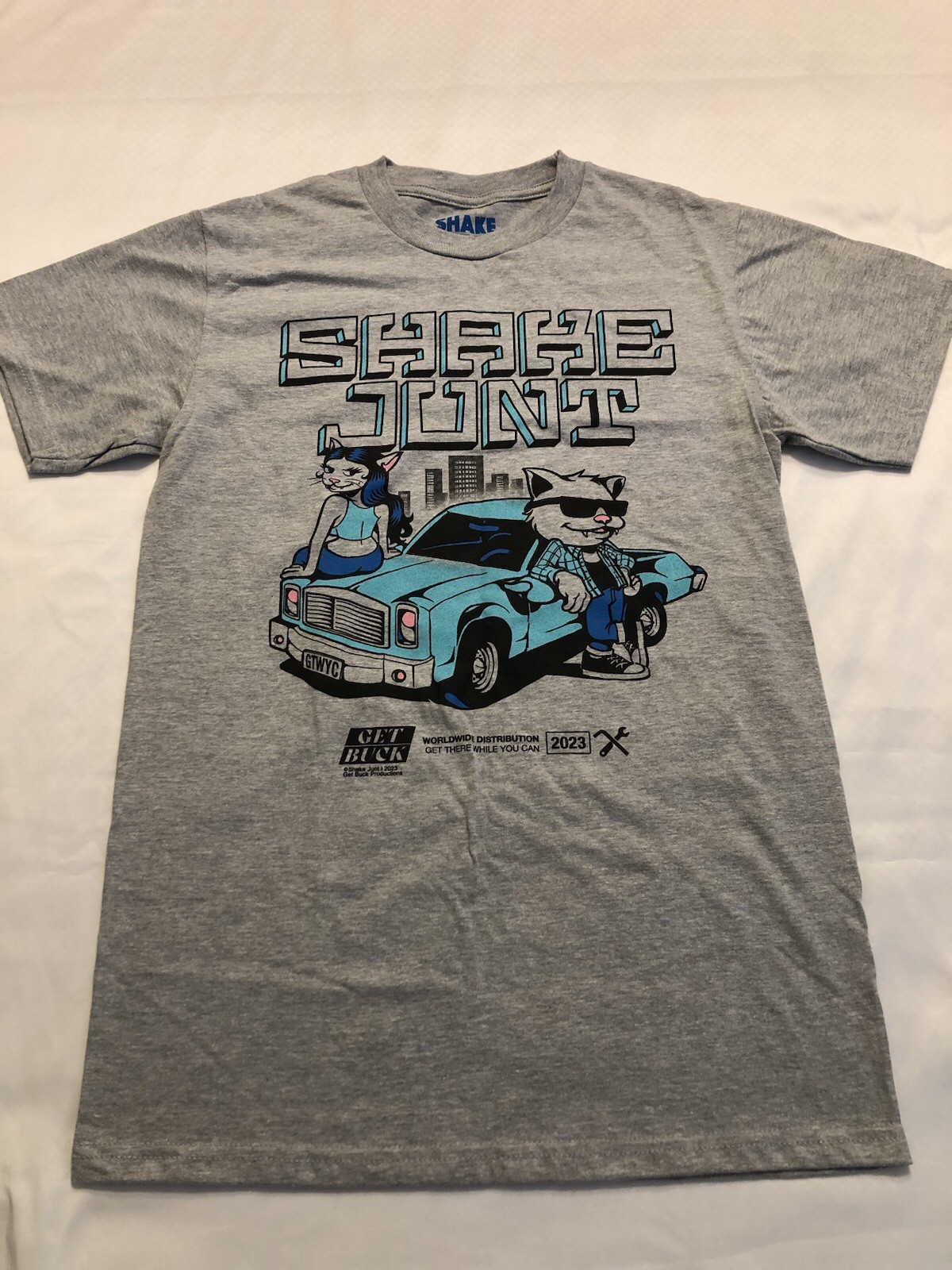 Shake Junt  Get Buck! Skateboarding T Shirt Size Men’s Small New