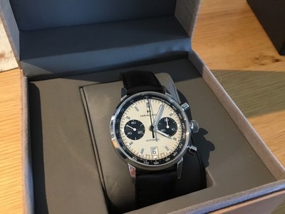 Hamilton Intra-Matic cremefarbenes Zifferblatt Herrenuhr - H38416711