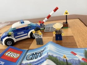 LEGO City Police Patrol Car 4436 w/instructions & minifigures. Please read.