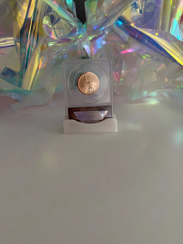 2018-S Inaugural Chicago $1 Reverse Proof 70 DCAM (FIRST STRIKE COIN) #917/1790 - Image 2 of 4