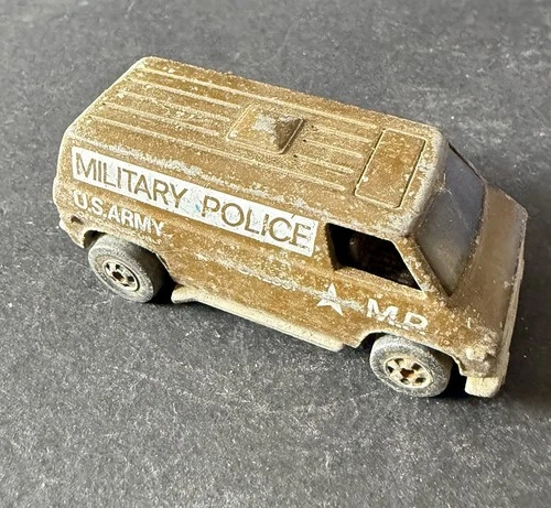 Hot Wheels Blackwall 1977 Khaki Kooler Military Police Super Van US Army Rare BW