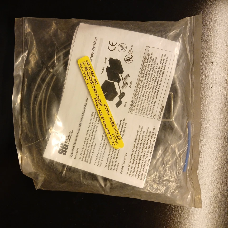 Магнитный предохранительный переключатель привод CM-S31SC5 INTERLOCK Omron 44536-3105  - Изображение 2 из 2