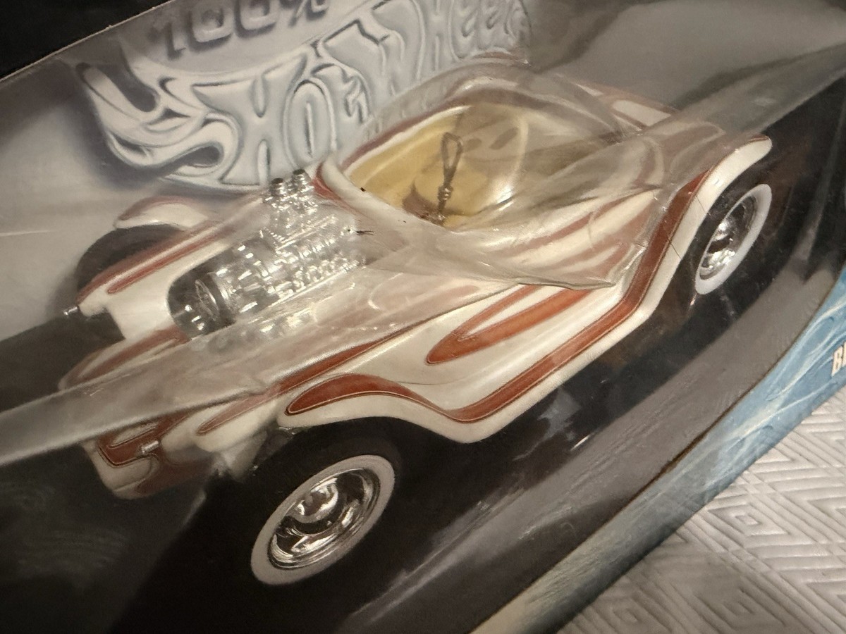 Hot Wheels 100% Beatnik Bandit 1:18 Diecast Car White Red 2001 | eBay