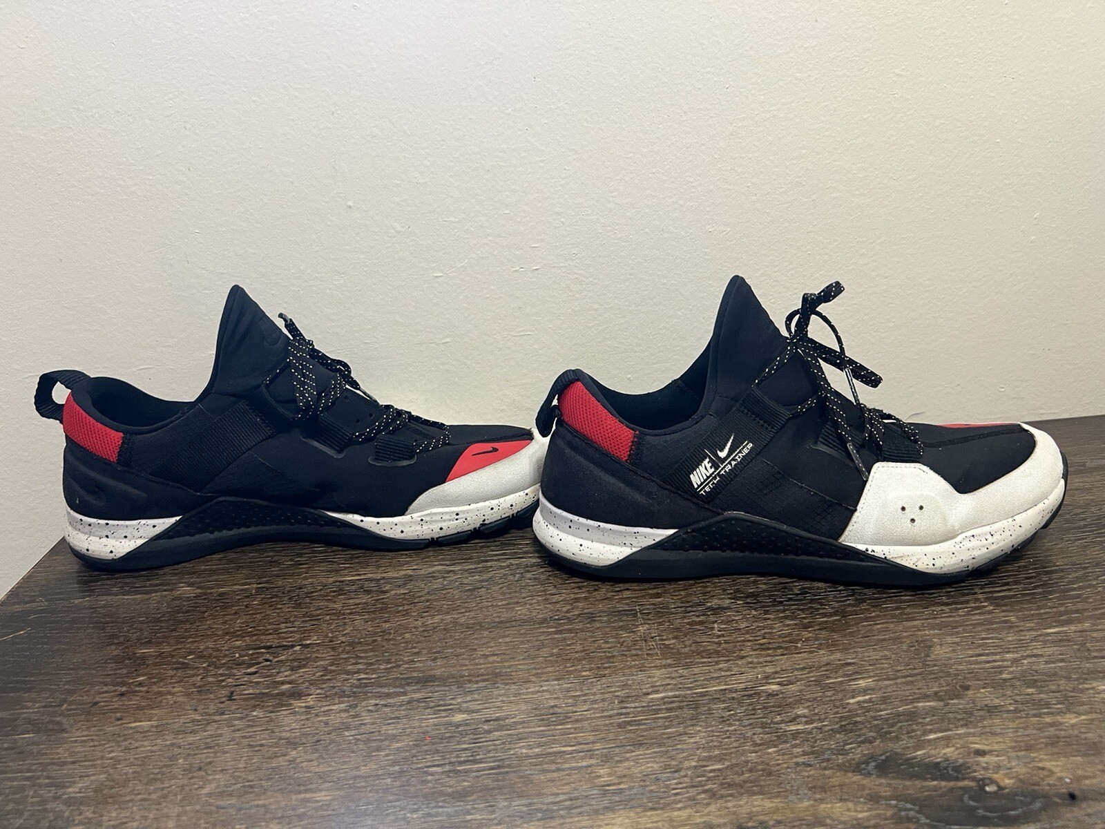 nike tech trainer aq4775