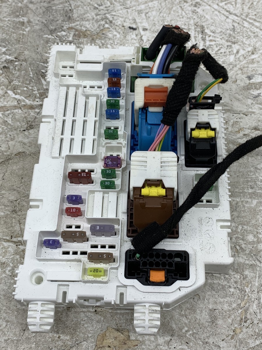 Fuse Box Opel Astra L Hatchback 2023 9846631580 | eBay