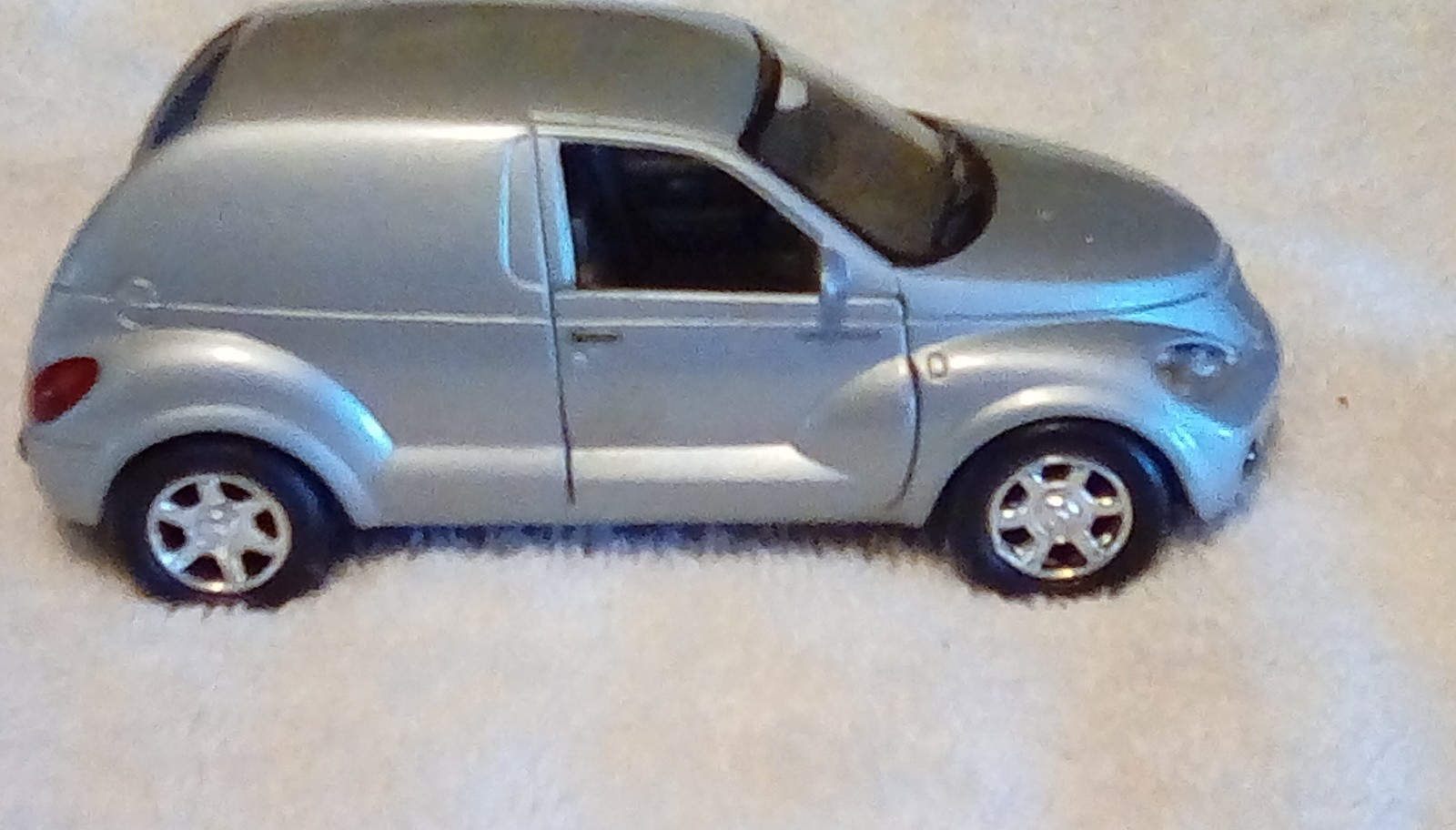 Picture 2 of 5