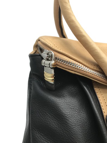 B. Makowsky Black Tan Rockefeller Glove Leather Medium Flap Satchel Retail $248 - Picture 4 of 6