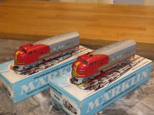 BZ16: Marklin HO Gauge 3 Rail American Santa Fe F7 Diesel Loco's Dummy & Engine