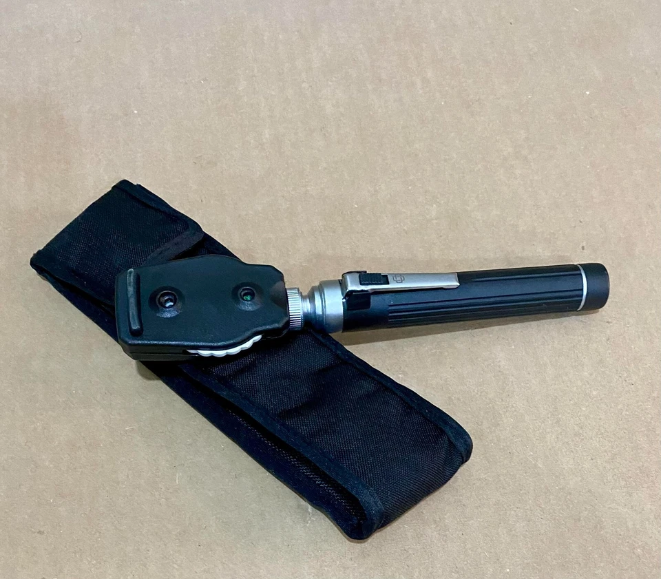 Oftalmoscopio médico portátil de fibra óptica LED negro otorrinolaringología cuidado del oído diagnóstico CE Foto 3 de 4