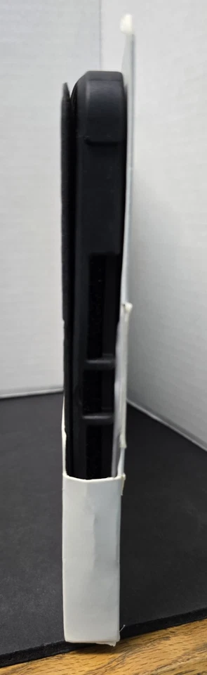 IPad Cover U By UAG 7th/8th Gen 10.2 Inch-DOT Series  Black NEW! - Image 4 of 4