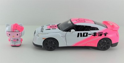 Hello Kitty and 2009 Nissan GT-R (R-35) Die-cast 1:24 Scale Model