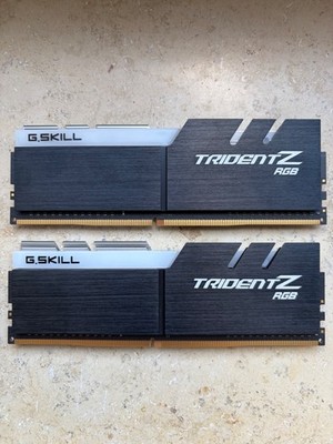 16GB G.Skill Trident Z RGB Arbeitsspeicher Dual Kit (2x8GB) DDR4-3200 CL16 RAM