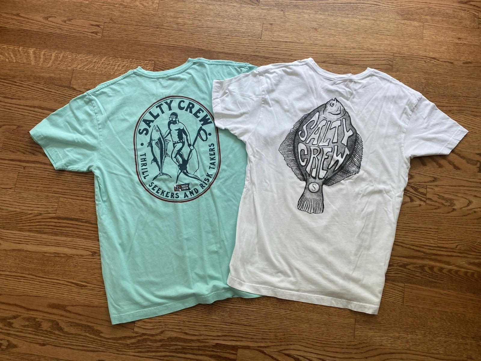 Salty Crew Men's T Shirts Lot of 2 Size Large Fishing Ocean Sportsman
Opens in a new window or tab