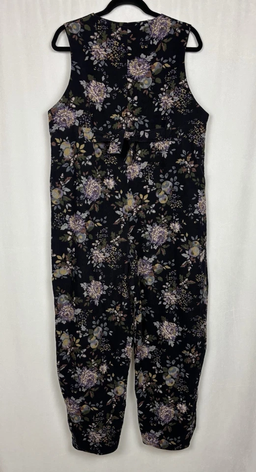 Mono mameluco vintage de pana floral negro talla pequeña de Laura Ashley para mujer Foto 2 de 4