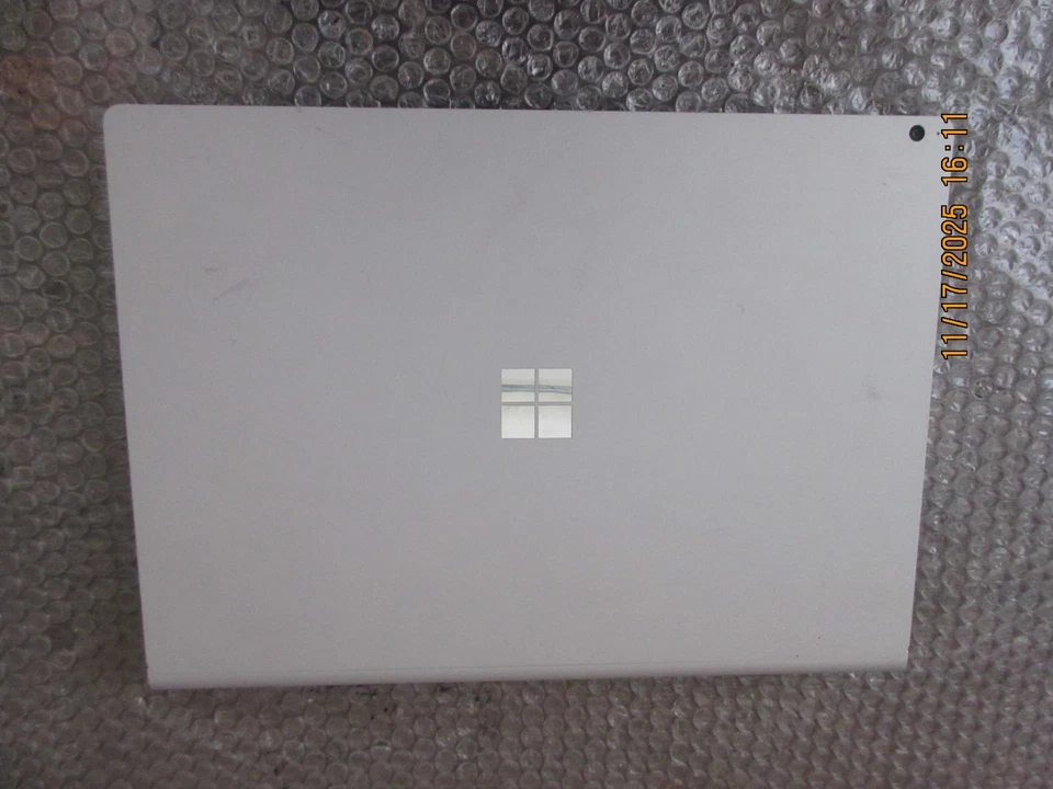Ноутбук Microsoft Surface Book 15 дюймов i5-6 @ 2,40 ГГц RAM 8 ГБ SSD 128 ГБ WIN10P. - Изображение 4 из 4