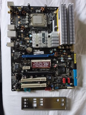 Asus P5N-E SLI ATX, Intel Quad 2 Core Q9550, 8GB RAM 4x2GB Corsair DDR2