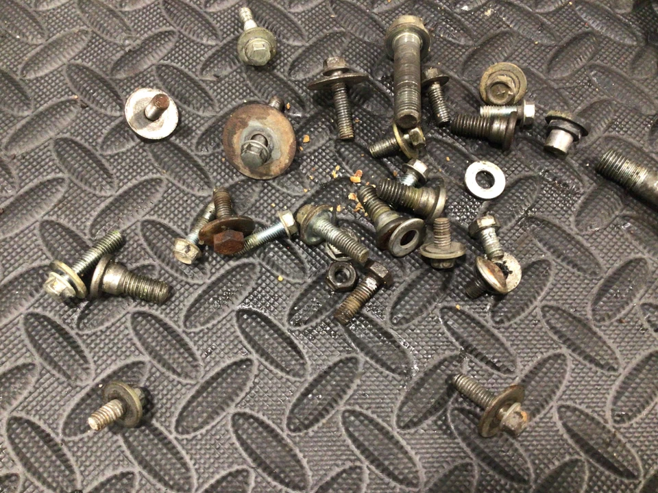 ✅ 1997 - 2001 Kawasaki OEM KX 125 misc chasis hardware pernos espaciador misc Foto 4 de 4