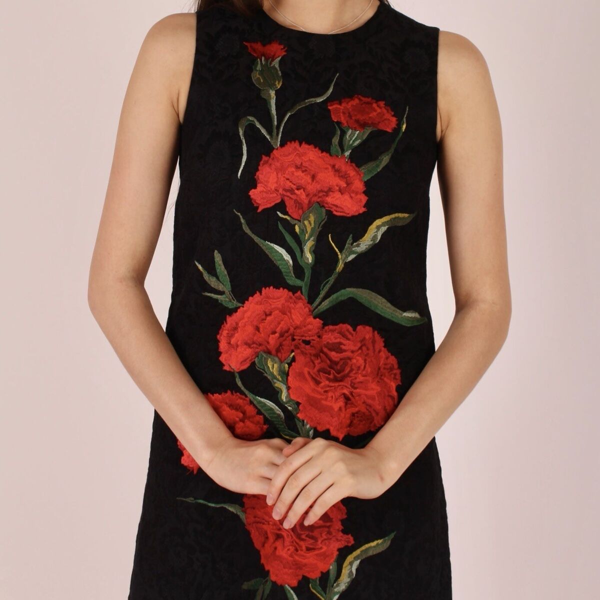 Rare Dolce & Gabbana Brocade Carnation Black Red Floral Silk Rare Dolce & Gabbana Brocade Carnation Black Red Floral Silk