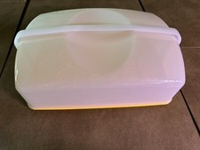 Vintage Tupperware Rectangle Cake / Cupcake Taker Carrier Yellow Base 3861