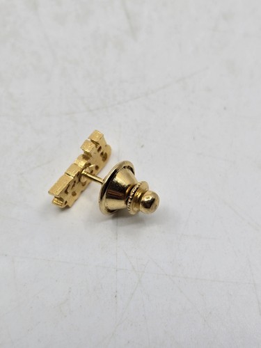 HORST GROUP Reverskrawatte Schlüsselband Pin winzig goldfarben Pinback - Bild 3 von 4