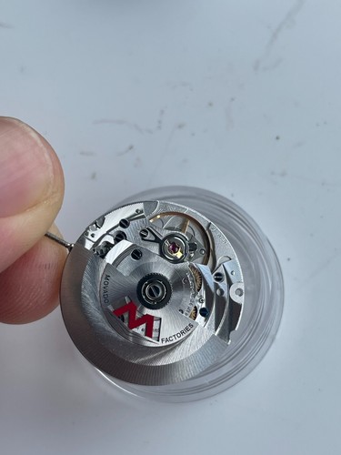 NOS Movado Selitta SW200-1 Movement - Picture 5 of 5