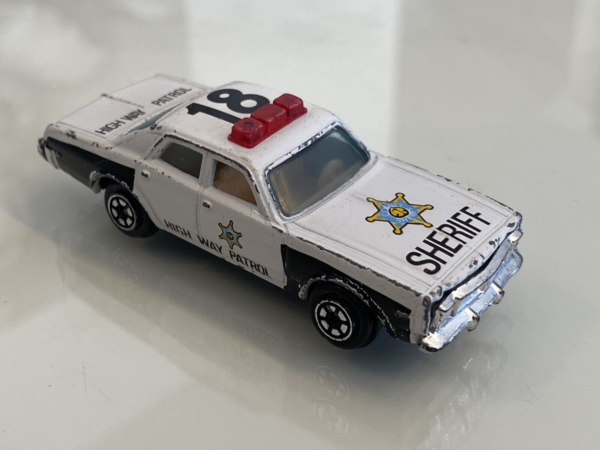Yatming 1031 Dodge Monaco #18 Sheriff Highway Patrol Police 1/64