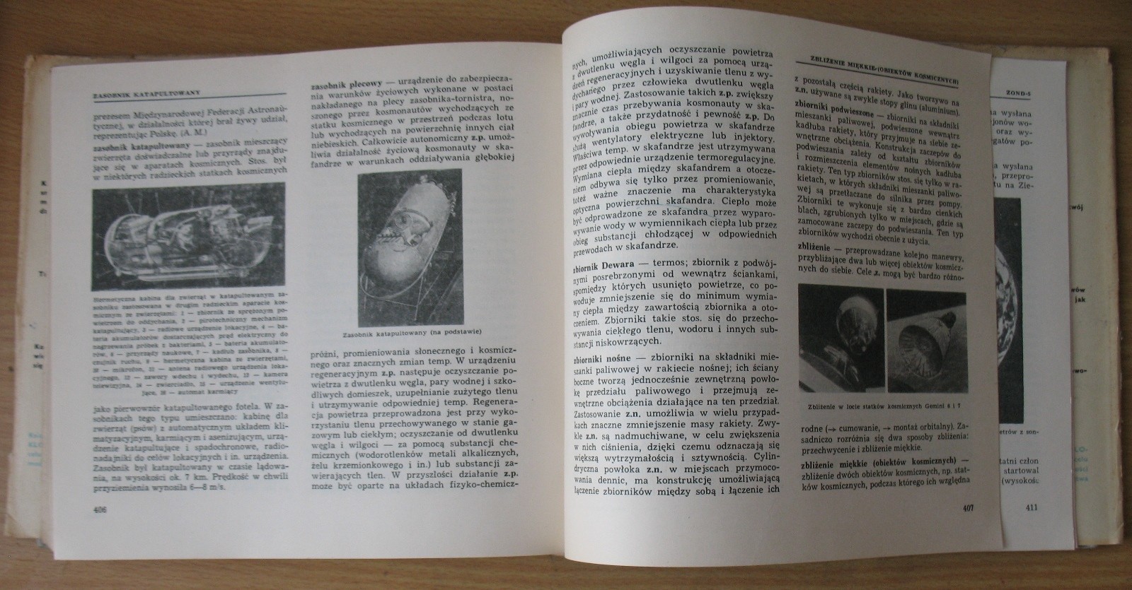 Astronaut Space Cosmos Ship Man Dog Rocketry Cosmonautic Book Rocket Sputnik Fly