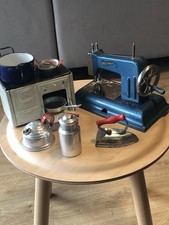 Seltenes Set 1945-49-Regina US-Zone Kindern&auml;hmaschine Berlin+Silver Swallow Topf