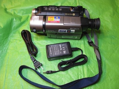 Sony CCD-TRV43 Hi8 8MM Analog Camcorder - Record Transfer Watch
