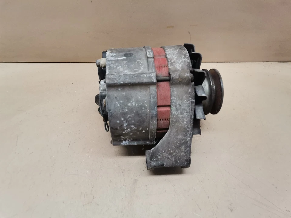 alternateur citroen AX PEUGEOT 205 essence - Photo 1/4