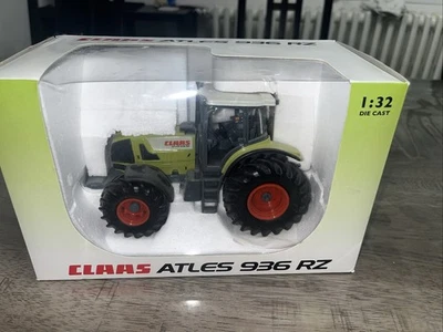 UNIVERSAL HOBBIES, CLAAS Atles 936 RZ échelle 1/32 C2 - Photo 1/4