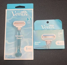 Gillette Venus Smooth Womens Razor Handle & 5 refill cartridges, NEW in PKG